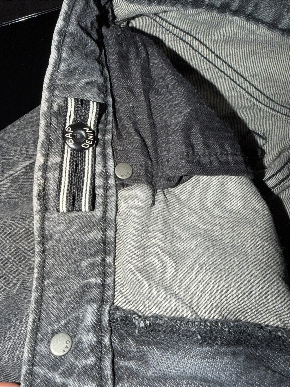 GAP Distressed Wide-Leg Jeans - Gray
